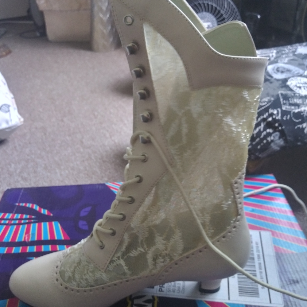 Vintage boots Brand new in box